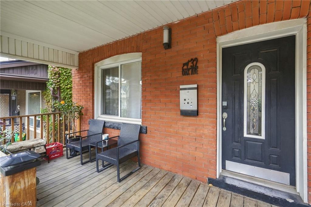 32 Oak Avenue Property Photo 3