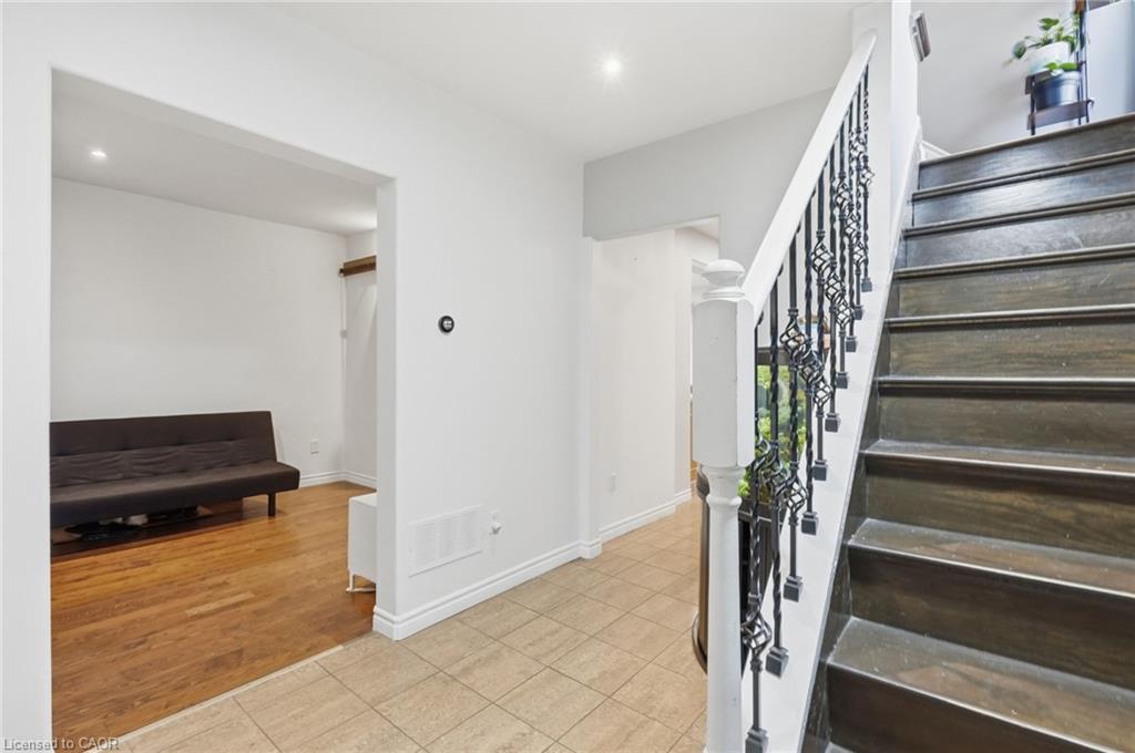 32 Oak Avenue Property Photo 6