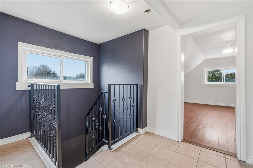 32 Oak Avenue Property Photo 29
