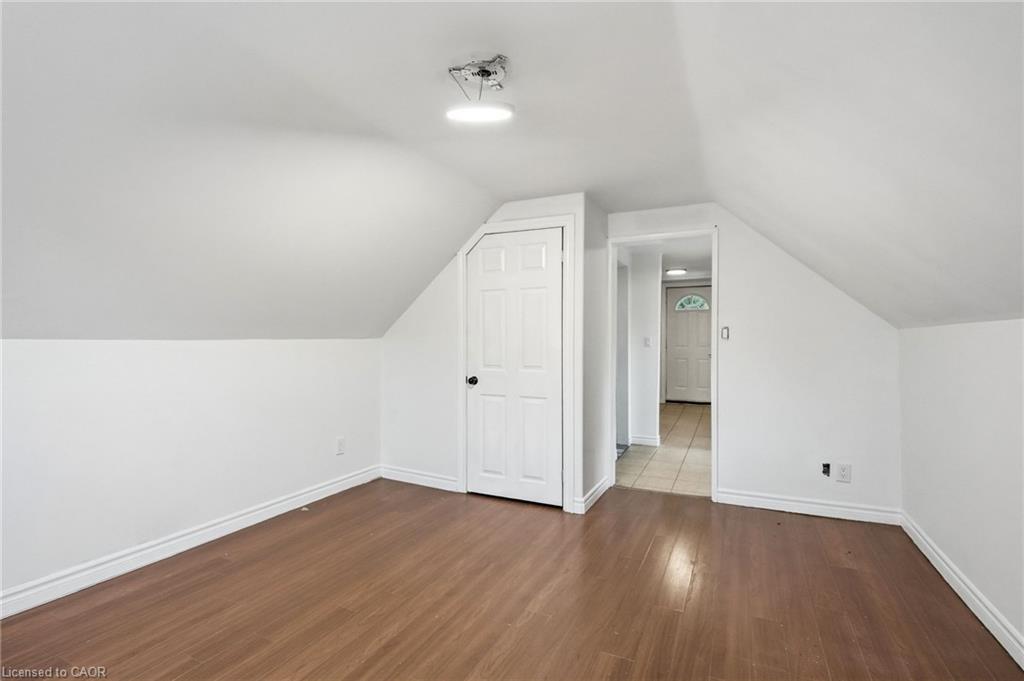 32 Oak Avenue Property Photo 31