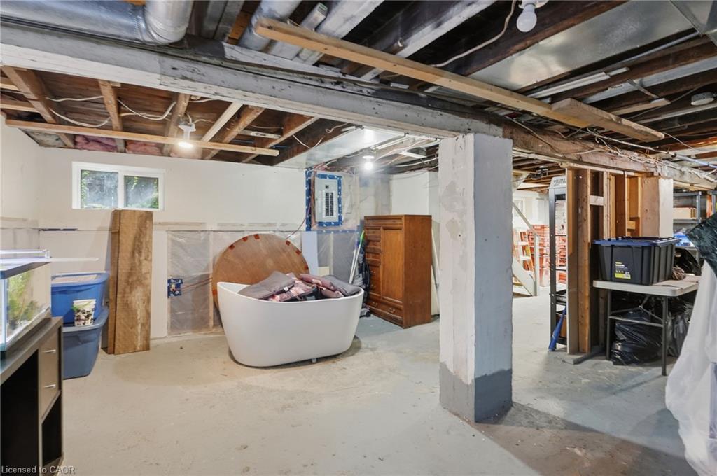 32 Oak Avenue Property Photo 40