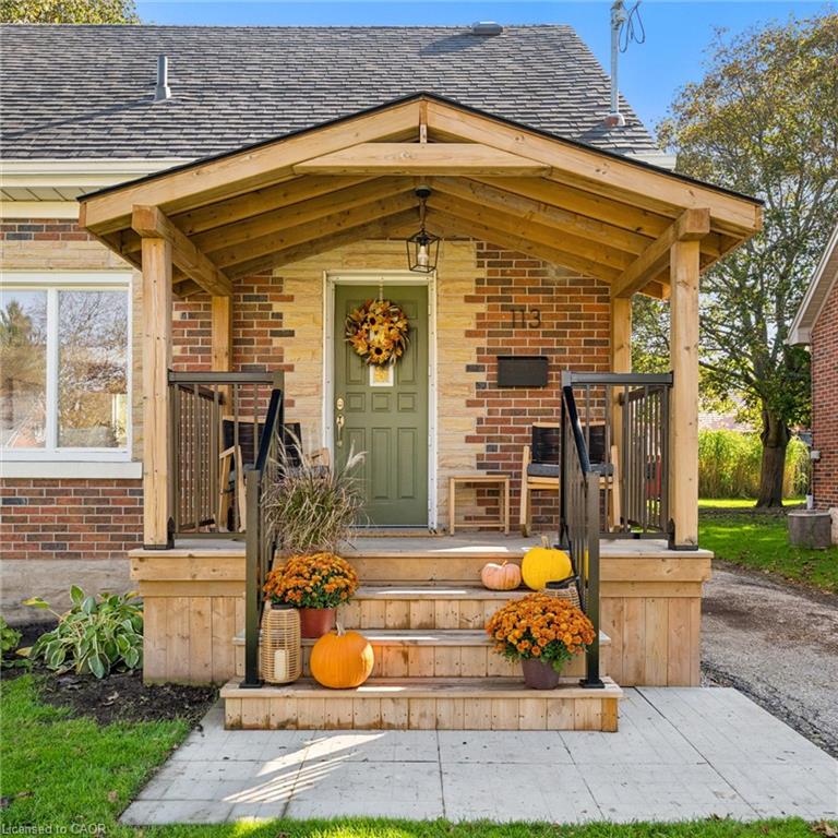 113 Adelaide Street Property Photo 8