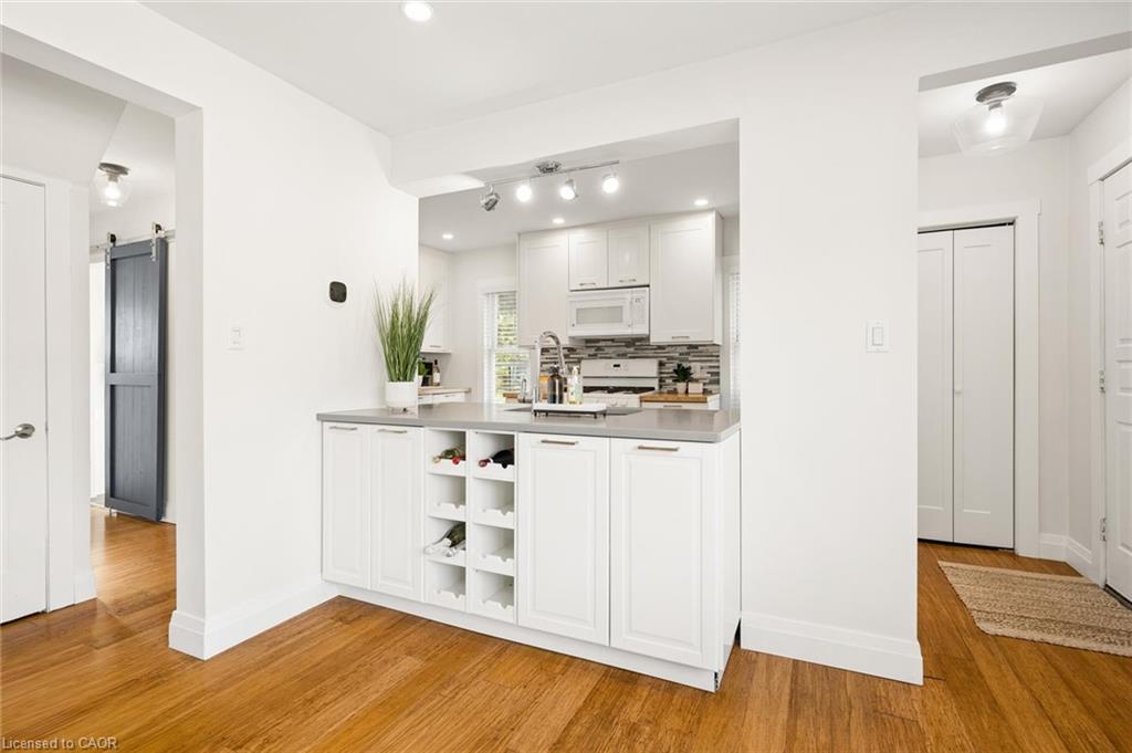 113 Adelaide Street Property Photo 12