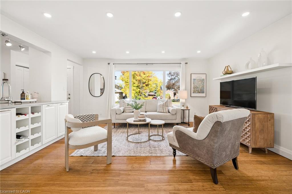 113 Adelaide Street Property Photo 14