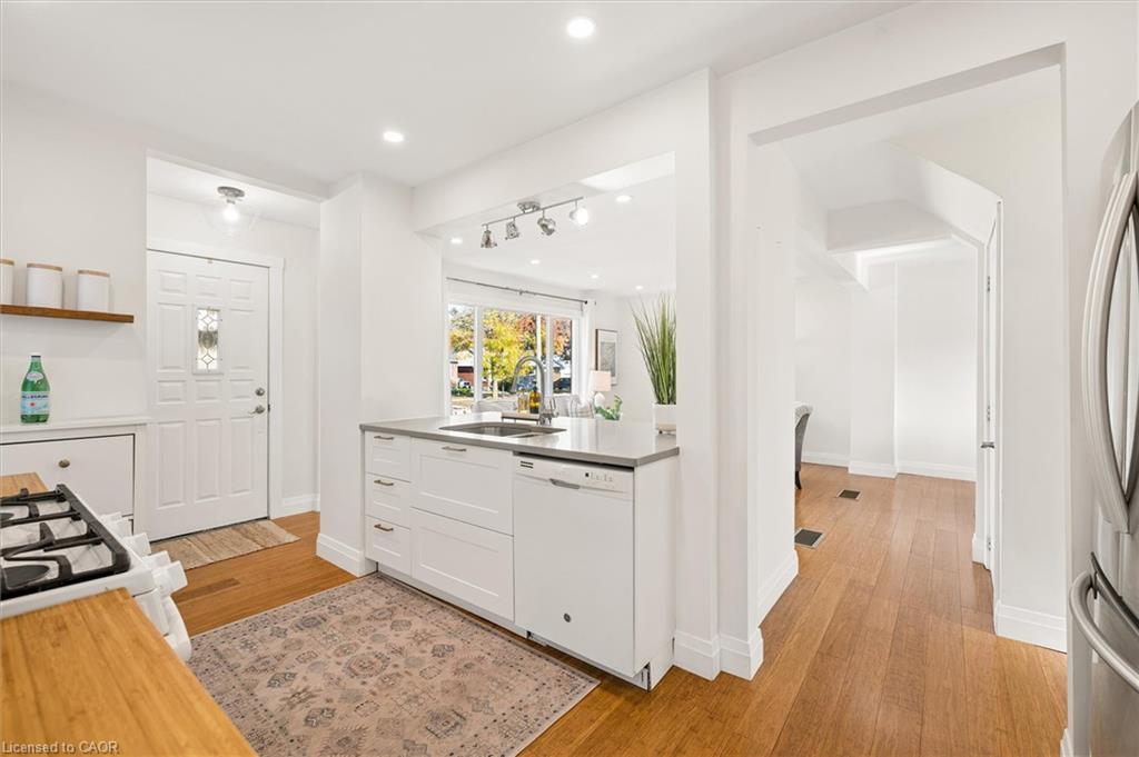 113 Adelaide Street Property Photo 18