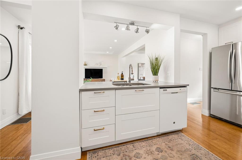 113 Adelaide Street Property Photo 20