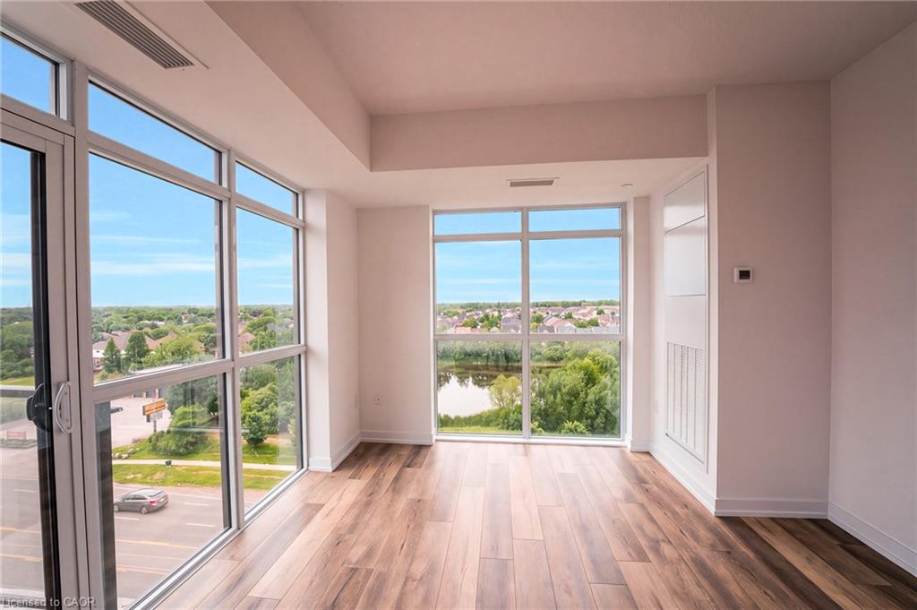 702-470 Dundas Street E Property Photo 3