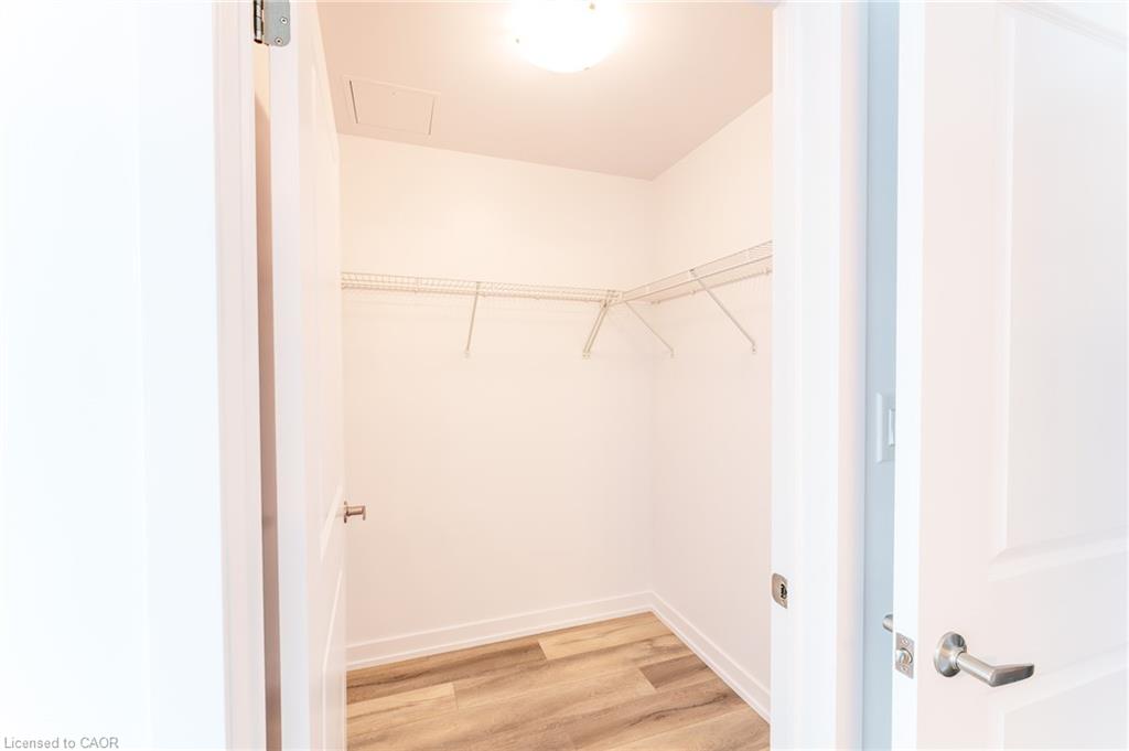 702-470 Dundas Street E Property Photo 15