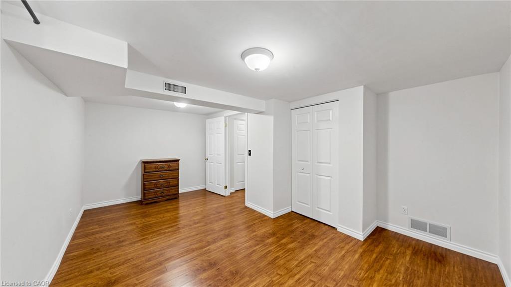 B-304 Bluevale Street Property Photo 35