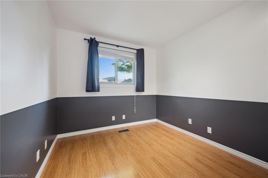 86 Lower Canada Crescent Property Photo 19
