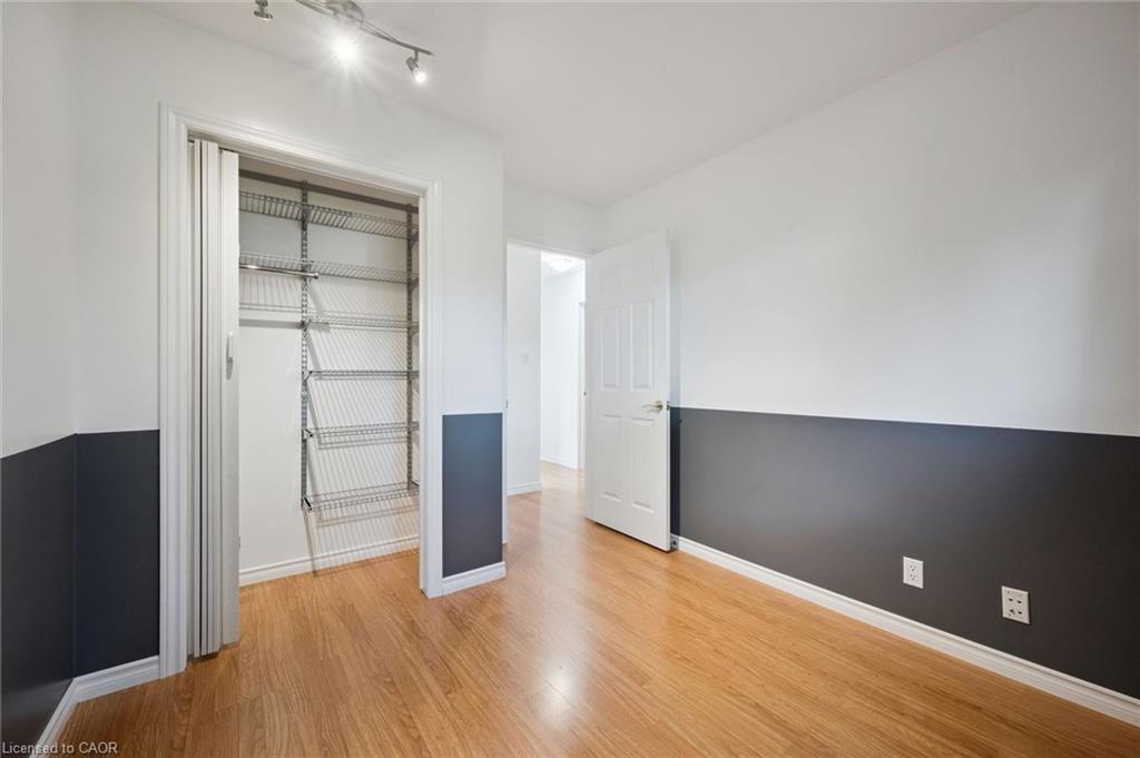 86 Lower Canada Crescent Property Photo 20