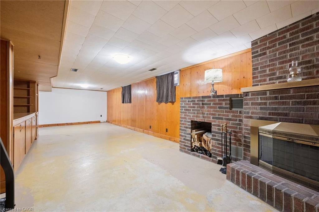 86 Lower Canada Crescent Property Photo 27