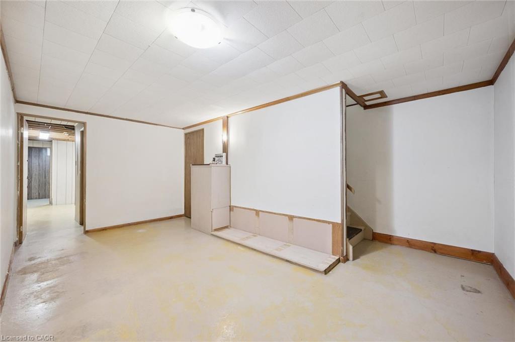 86 Lower Canada Crescent Property Photo 28