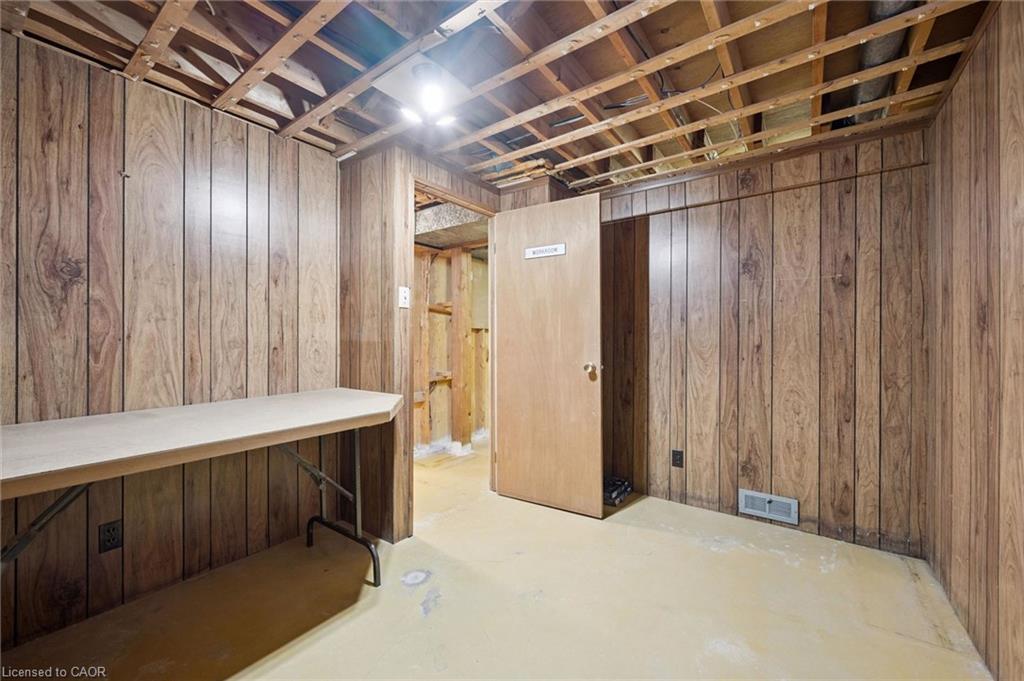 86 Lower Canada Crescent Property Photo 33
