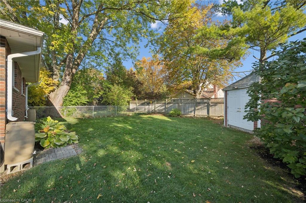 86 Lower Canada Crescent Property Photo 36