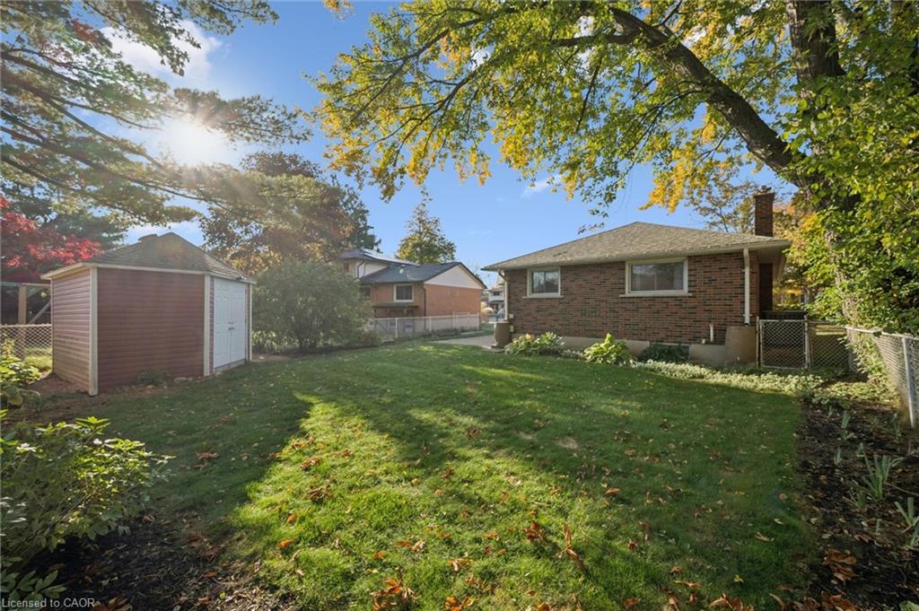 86 Lower Canada Crescent Property Photo 38