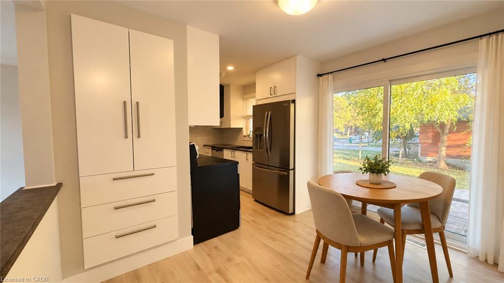 131 Kinzie Avenue Property Photo 12