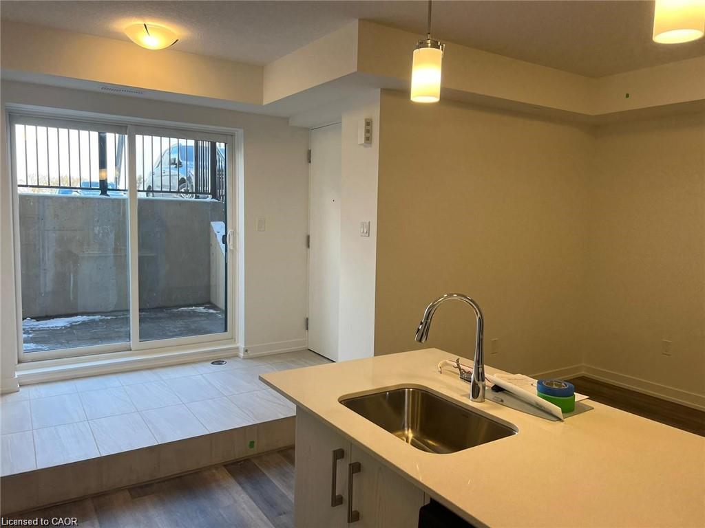F8-20 Palace Street Property Photo 7