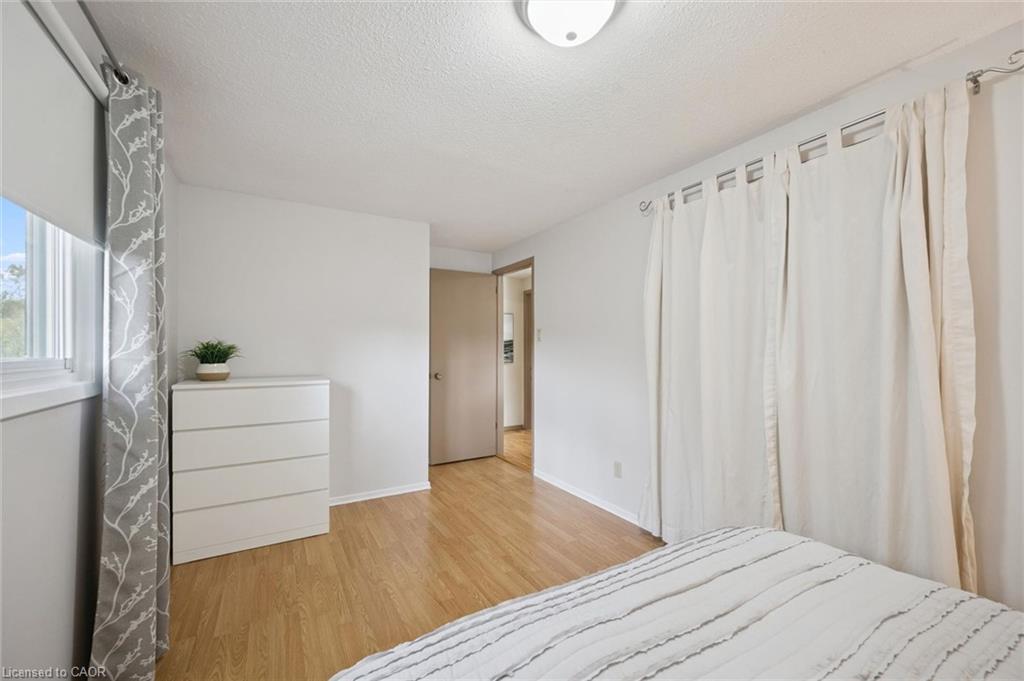 143 Hillbrook Crescent Property Photo 20
