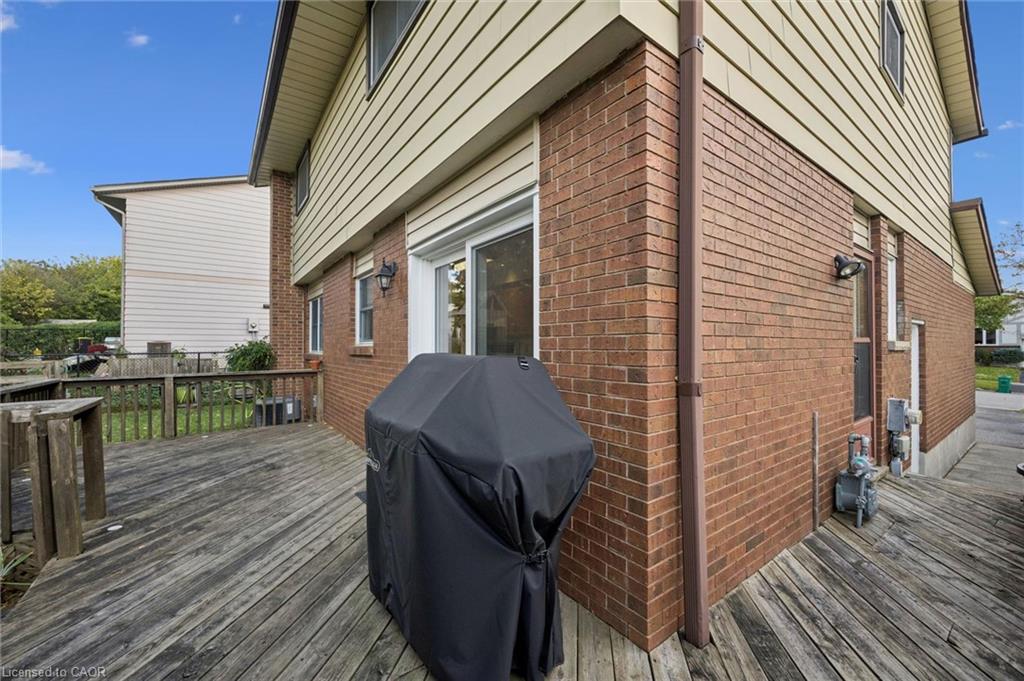 143 Hillbrook Crescent Property Photo 31