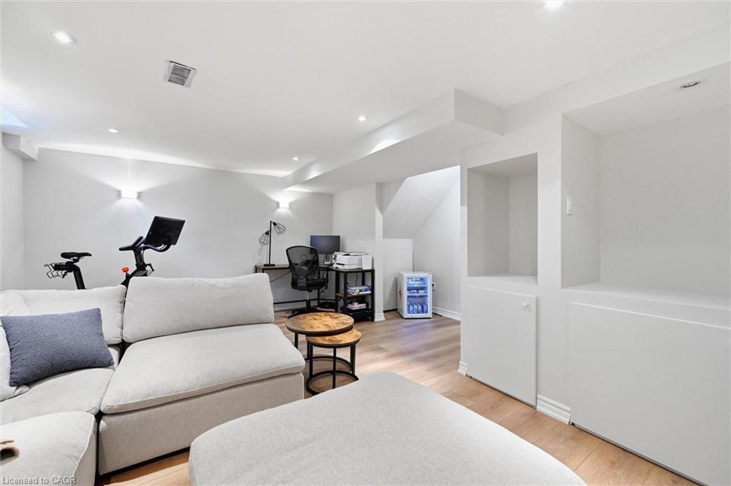 5035 Corporate Drive Property Photo 33