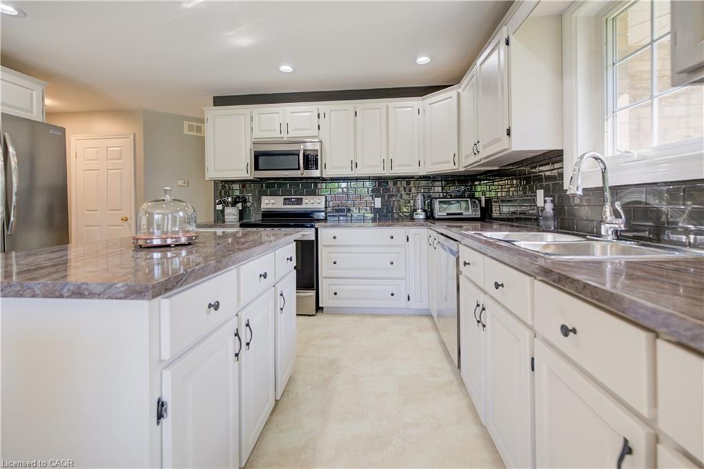 540 Sligo Road W Property Photo 16