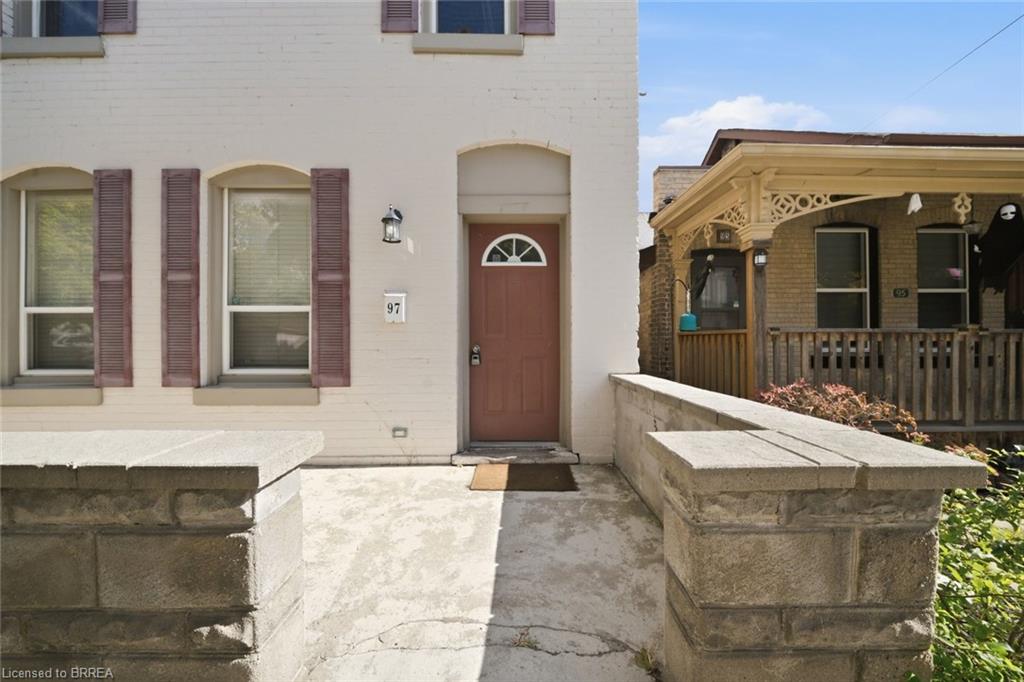 97 Queen Street Property Photo 4