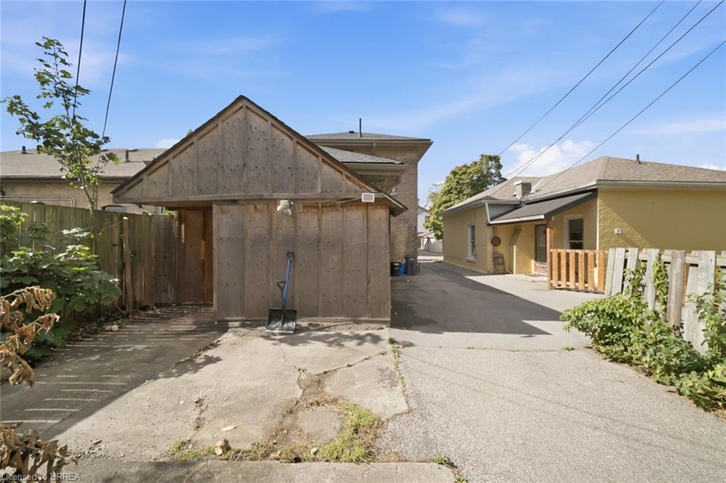 97 Queen Street Property Photo 21