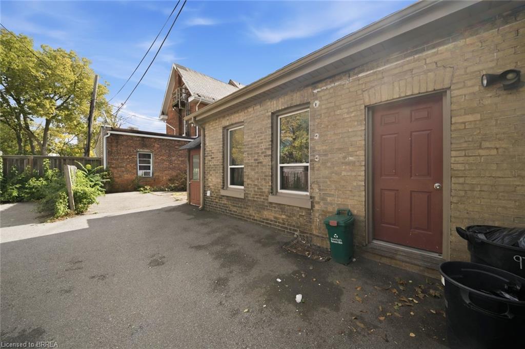 97 Queen Street Property Photo 23