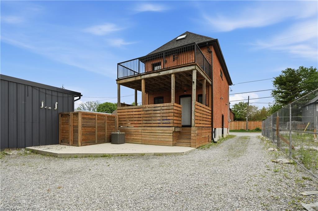 198 Dundurn Street S Property Photo 22