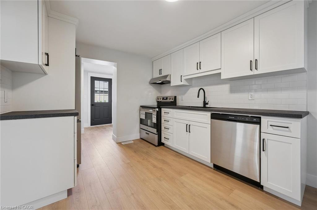 1 Stevenson Street N Property Photo 6