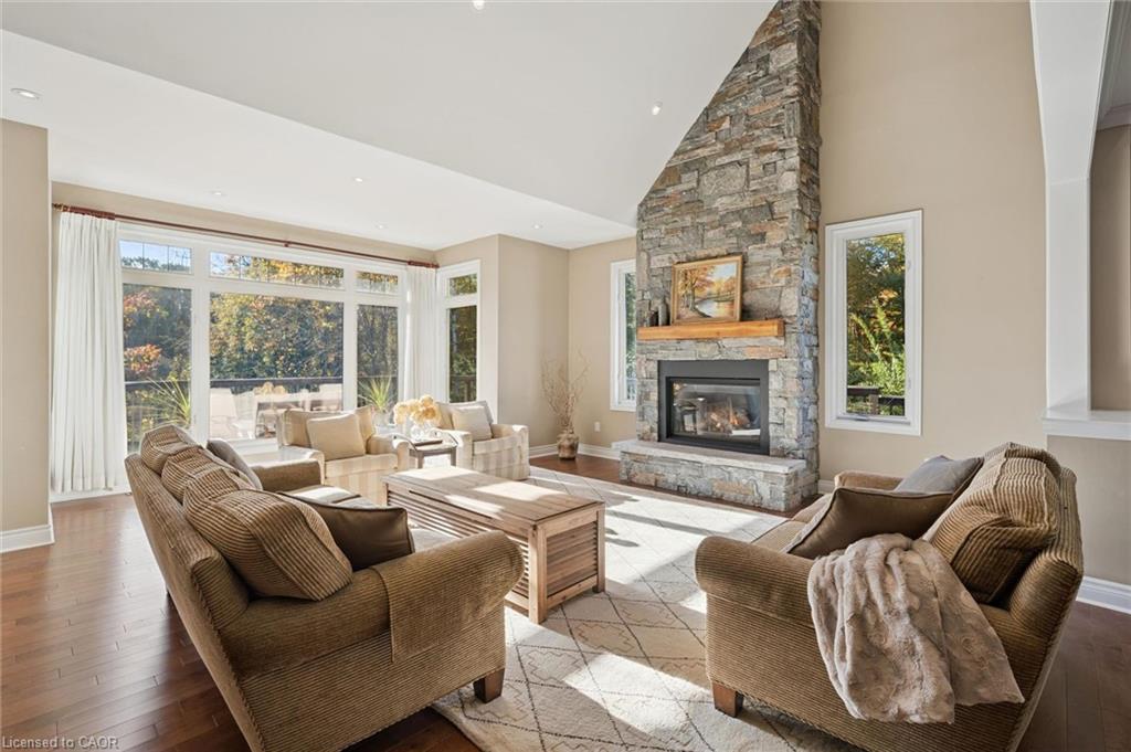 15 Breakwater Court Property Photo 7