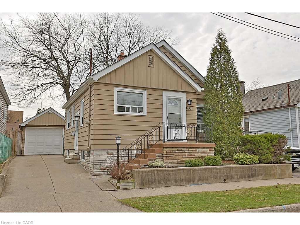 606 Brucedale Avenue E Property Photo 1