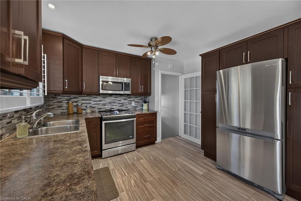 17 Tranquility Street Property Photo 15