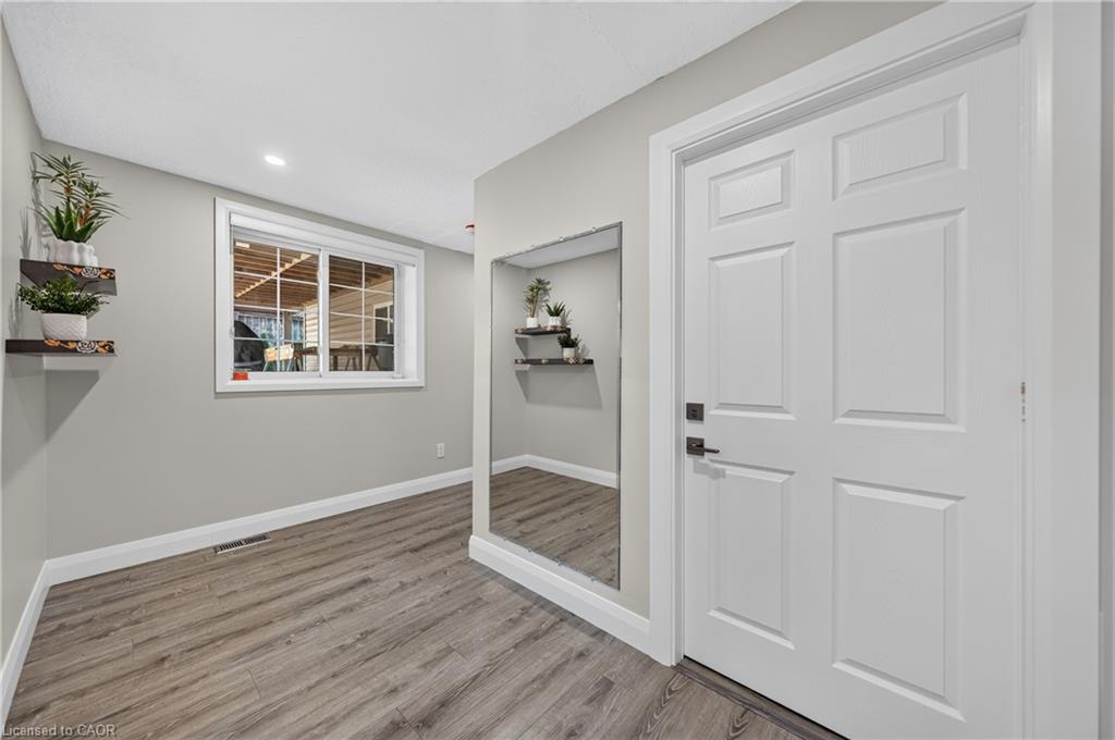 3 Ivy Lane Court Property Photo 6