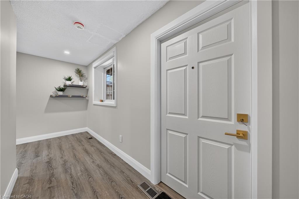 3 Ivy Lane Court Property Photo 8