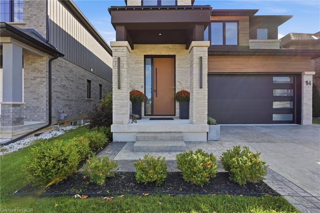 14 Bergenstein Crescent Property Photo 4