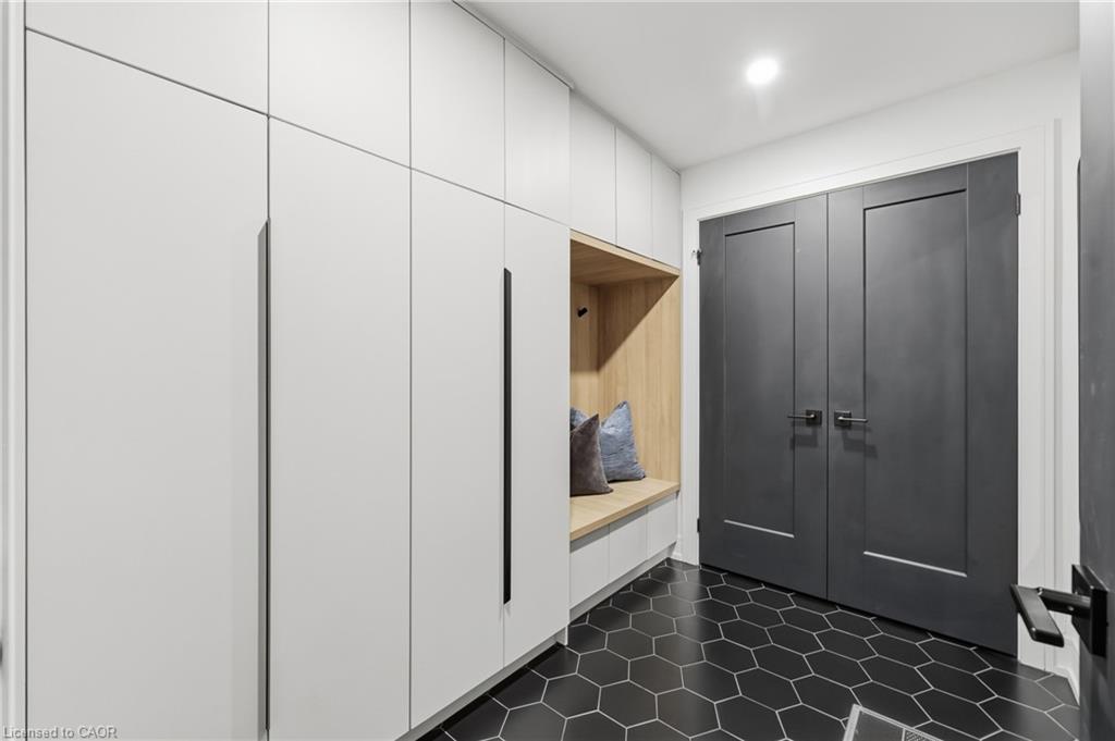 14 Bergenstein Crescent Property Photo 9