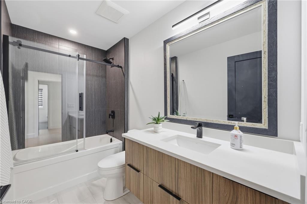 14 Bergenstein Crescent Property Photo 33