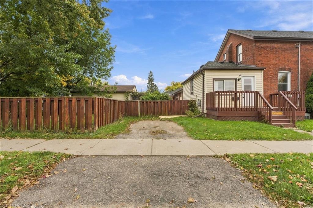 251 Rawdon Street Property Photo 4