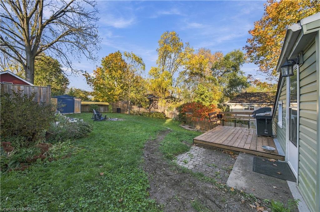 98 Dundas Street W Property Photo 24