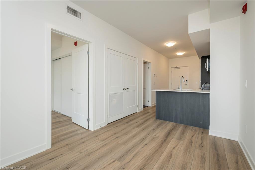 615-312 Erb Street W Property Photo 9