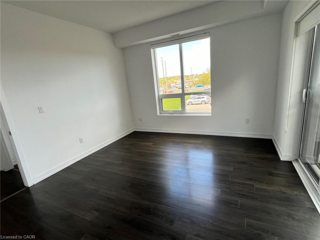 223-2490 Old Bronte Road Property Photo 10
