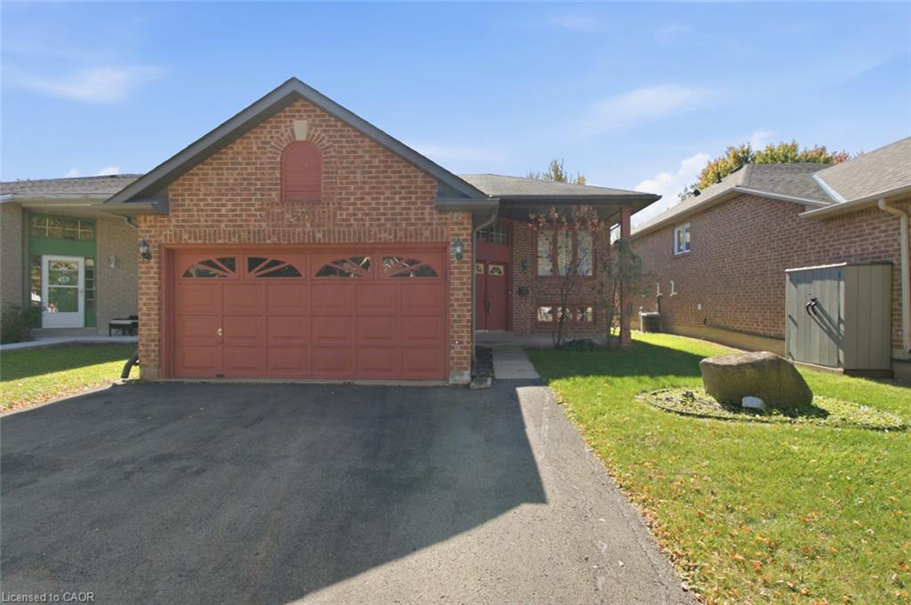 23 Madison Court W Property Photo 2