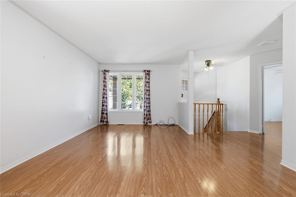 23 Madison Court W Property Photo 8