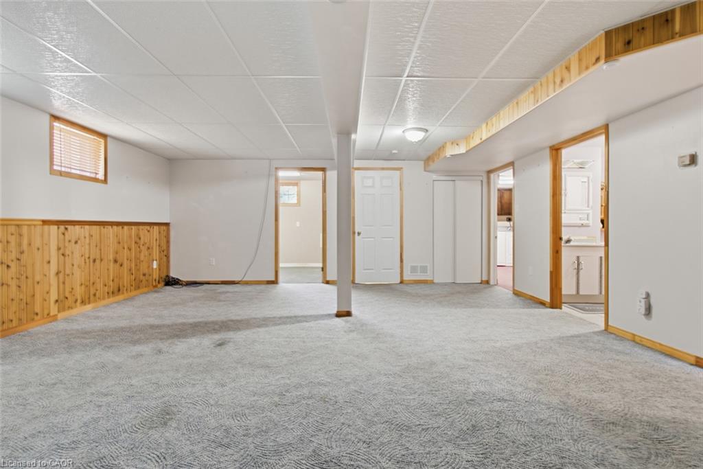 23 Madison Court W Property Photo 40