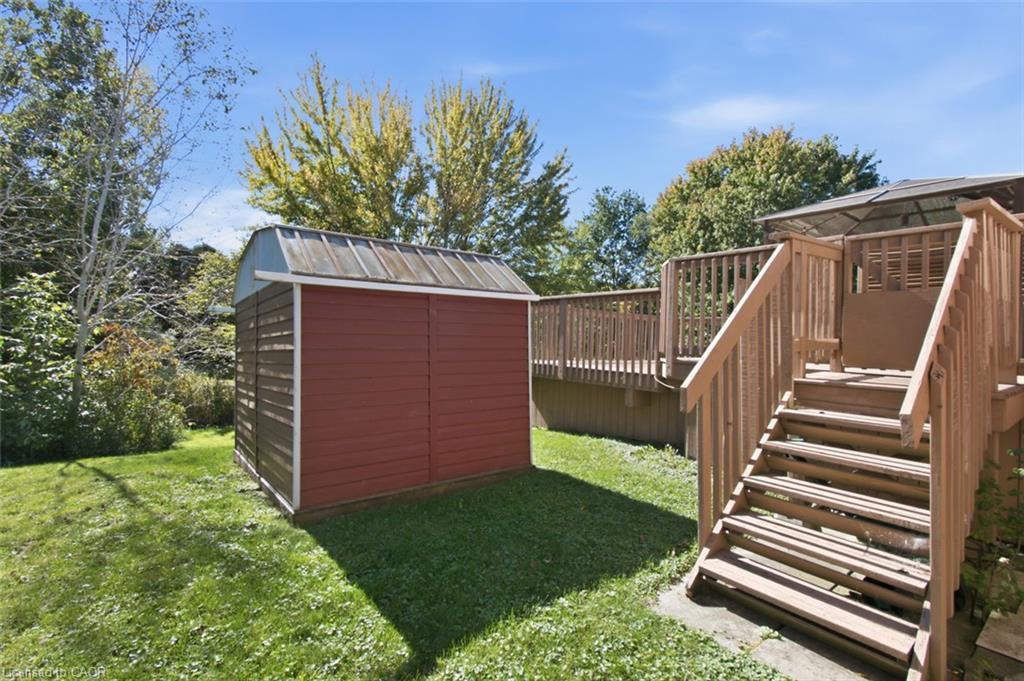 23 Madison Court W Property Photo 46