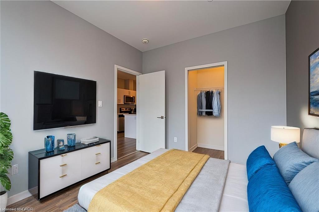 118-690 King Street W Property Photo 26
