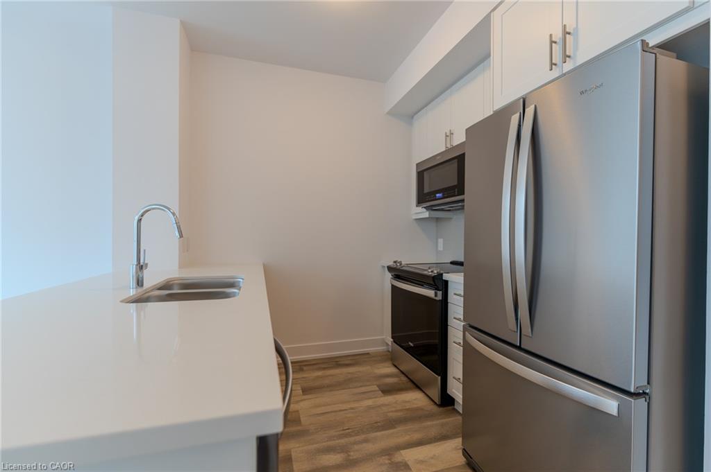 1213-470 Dundas Street E Property Photo 4