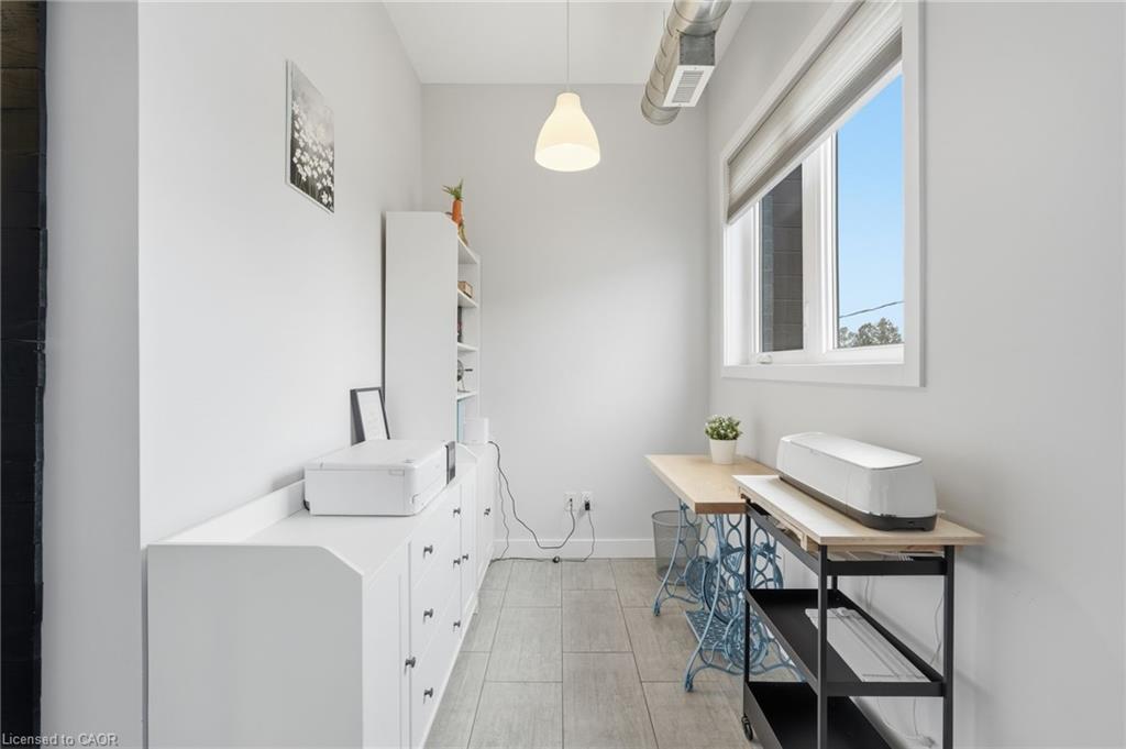 414 John Street Property Photo 16